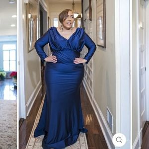 EUC Bridal Babes Gown (BLACK)